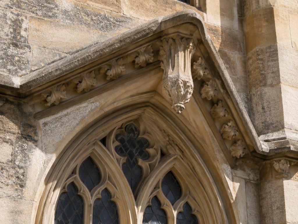 Illustrative photograph of drip molding